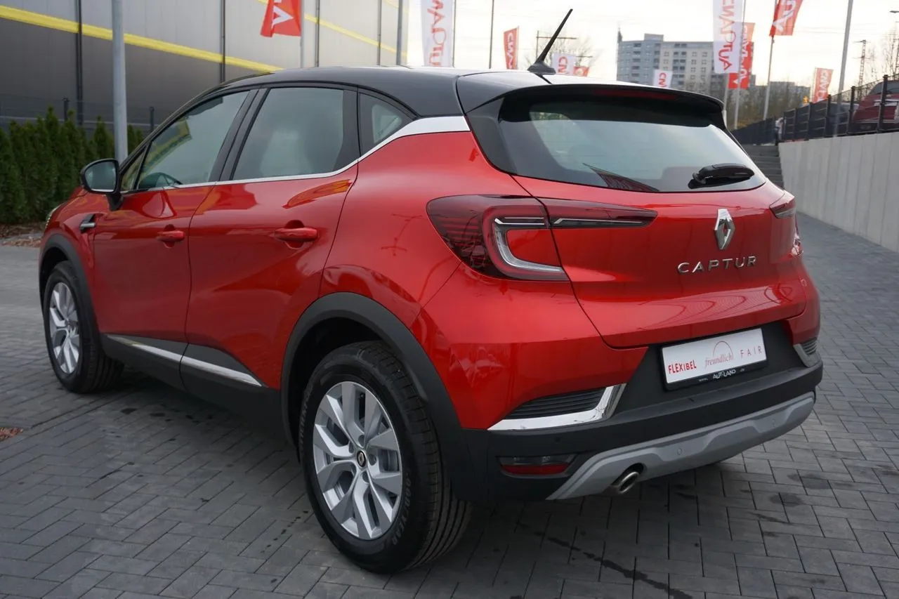 Renault Captur TCe 90 Navi...  Image 2