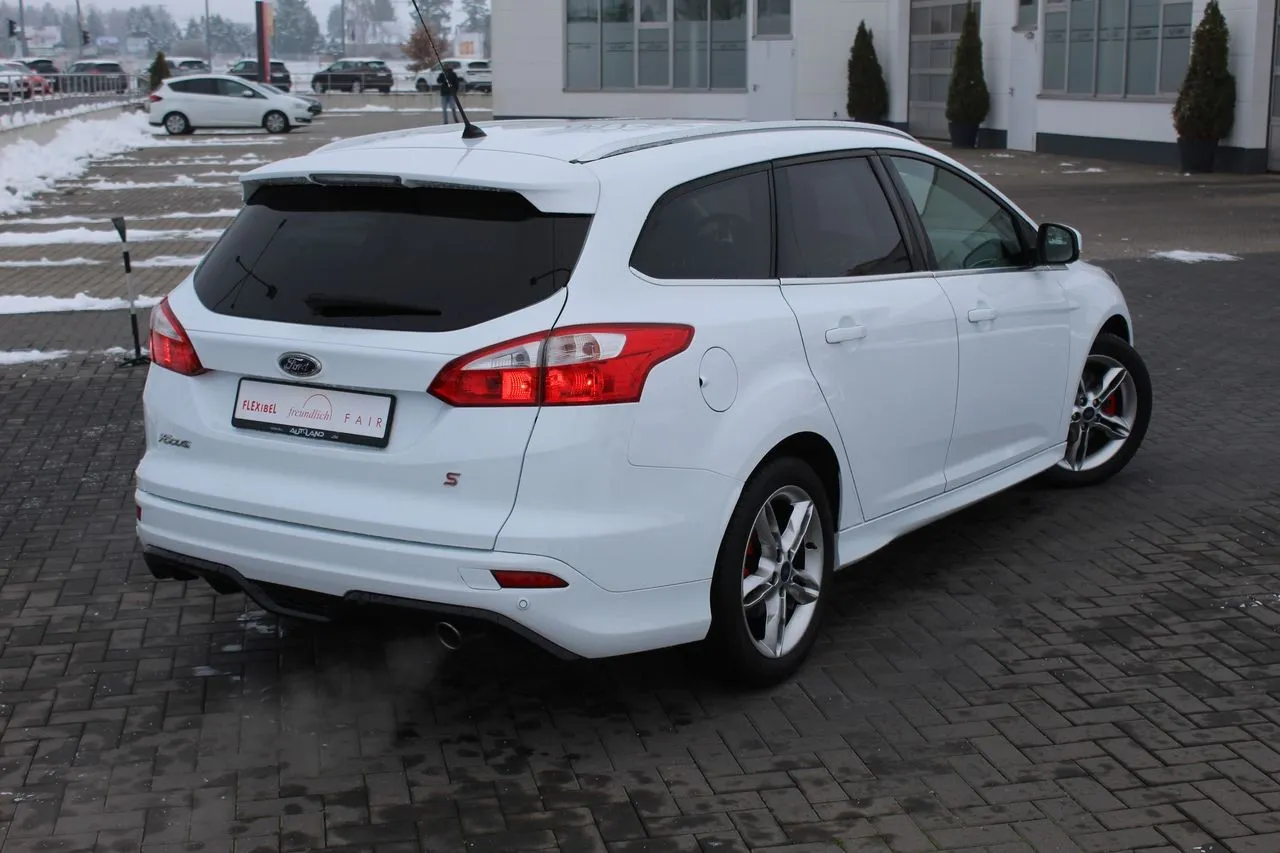 Ford Focus 1.6 EB Sport Sitzheizung...  Image 4